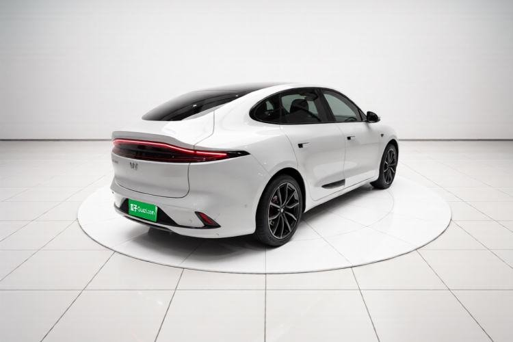 Used IM LS6 2023 Max Standard Edition Rear Right 45 Deg