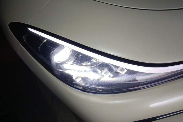 Used IM LS6 2023 Max Standard Edition Right Front Headlight