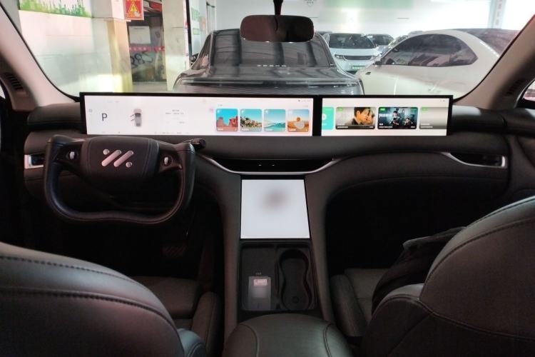 Used IM LS6 2023 Max Long-Range Version Center Console