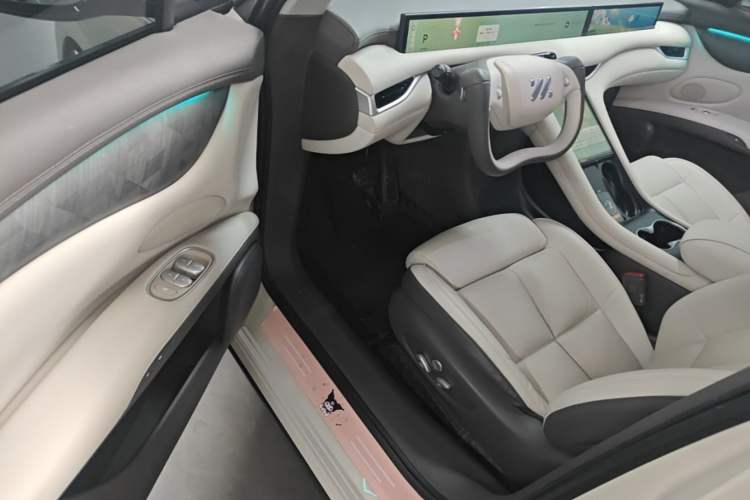 Used IM LS6 2023 Max Standard Edition Driver Seat