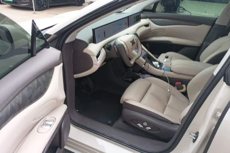 Used IM LS6 2023 Max Standard Edition Driver Seat