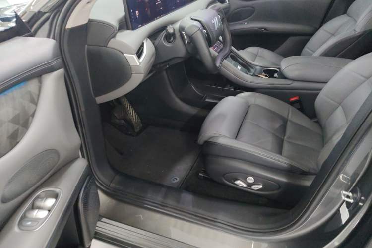 Used IM LS6 2023 Max Long-Range Version Driver Seat