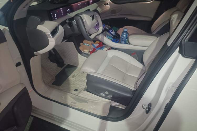 Used IM LS6 2023 Max Standard Edition Driver Seat