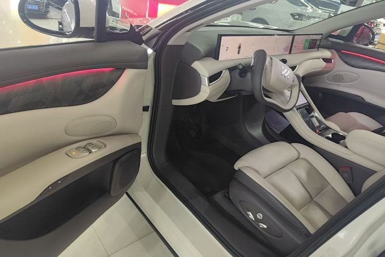 Used IM LS6 2023 Max Standard Edition Driver Seat