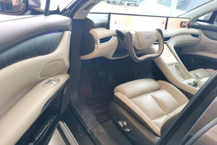 Used IM LS6 2023 Max Standard Edition Driver Seat