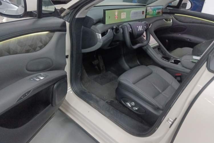 Used IM LS6 2023 Max Long-Range Version Driver Seat