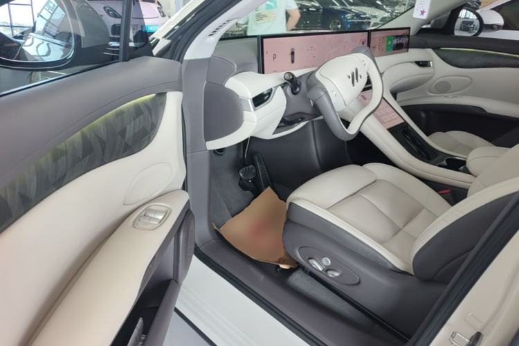 Used IM LS6 2023 Max Standard Edition Driver Seat