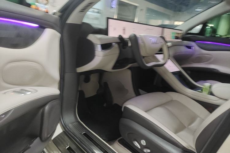 Used IM LS6 2023 Max Standard Edition Driver Seat