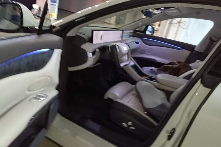 Used IM LS6 2023 Max Standard Edition Driver Seat