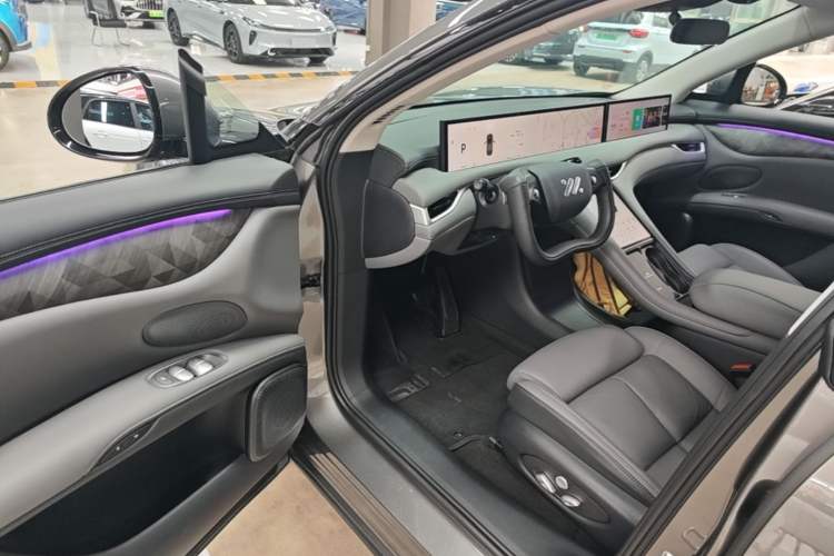 Used IM LS6 2023 Max Standard Edition Driver Seat