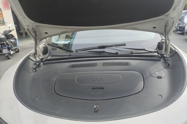 Used IM LS6 2023 Max Long-Range Version Engine Bay