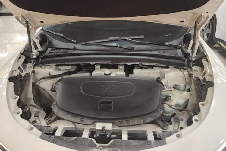 Used IM LS6 2023 Max Long-Range Version Engine Bay