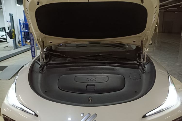 Used IM LS6 2023 Max Standard Edition Engine Bay