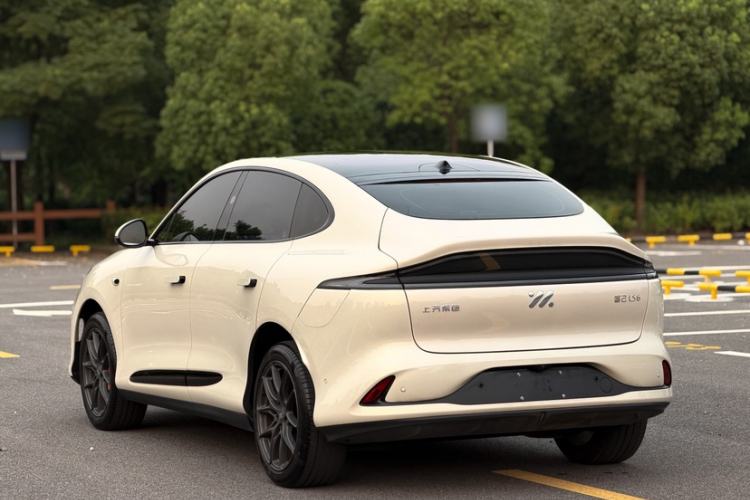 Used IM LS6 2023 Max Standard Edition Exterior 1