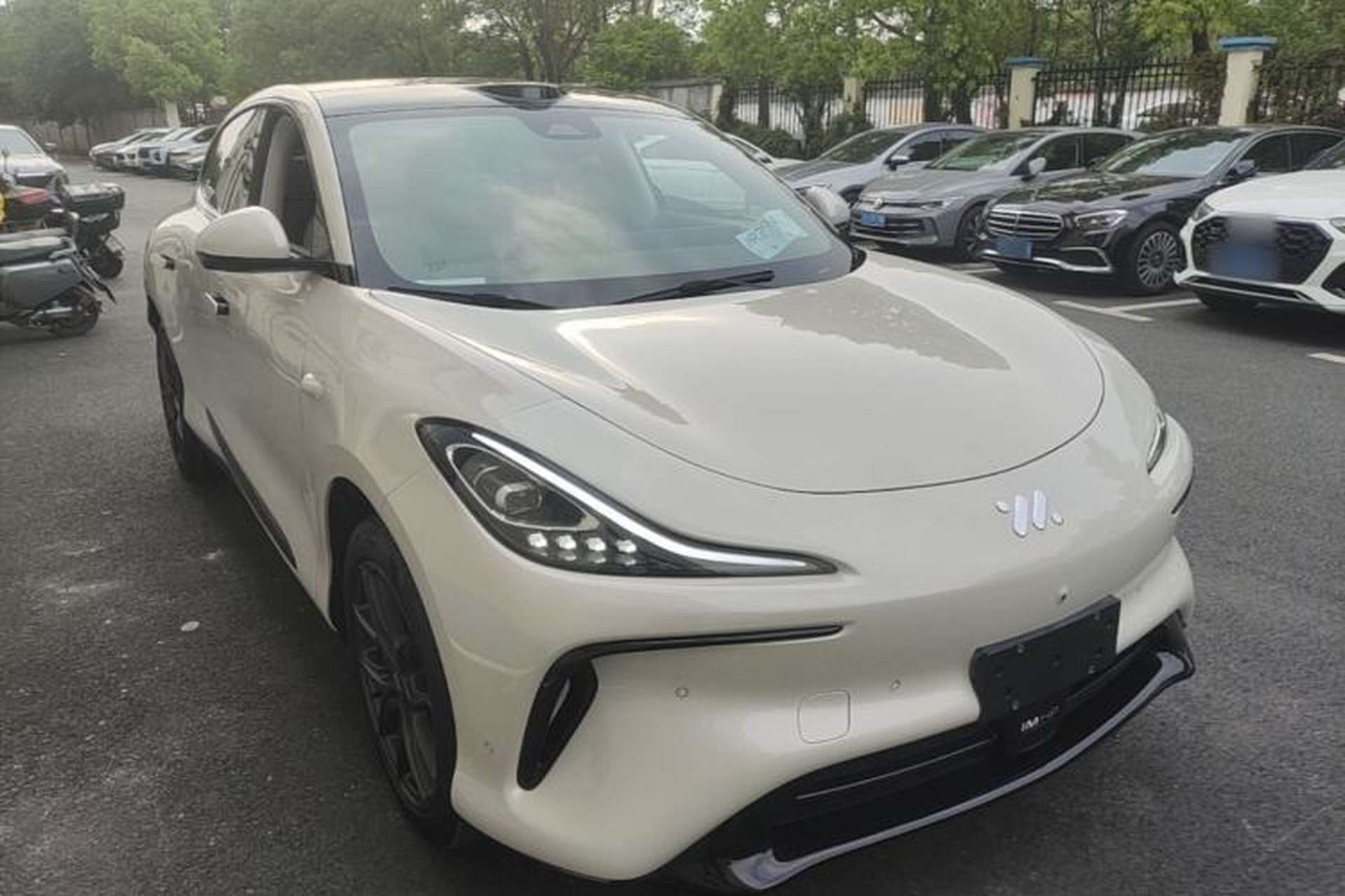 Used IM LS6 2023 Max Standard Edition Exterior 1