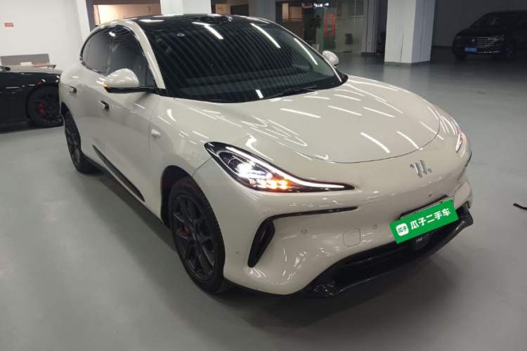 Used IM LS6 2023 Max Standard Edition Exterior 2