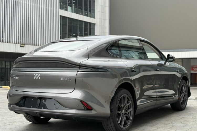 Used IM LS6 2023 Max Standard Edition Exterior 2