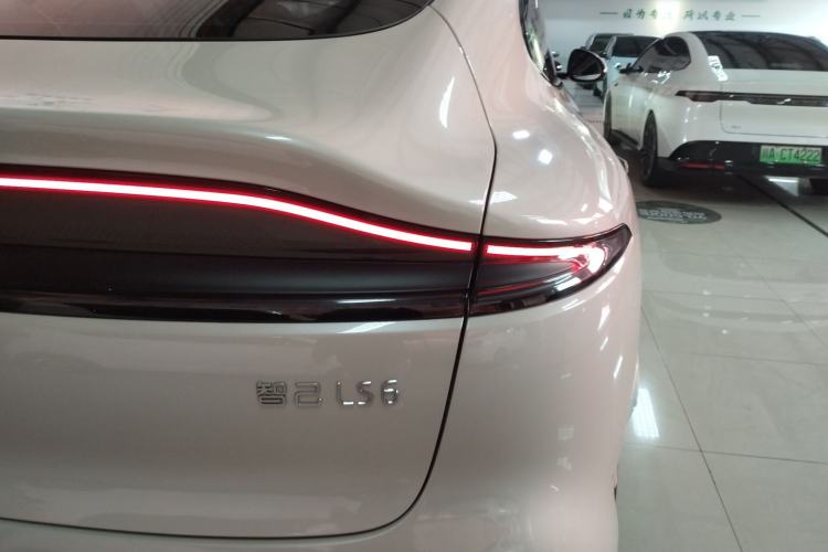 Used IM LS6 2023 Max Long-Range Version Exterior 3