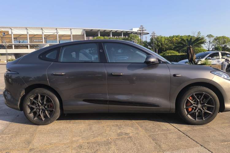 Used IM LS6 2023 Max Standard Edition Exterior 3