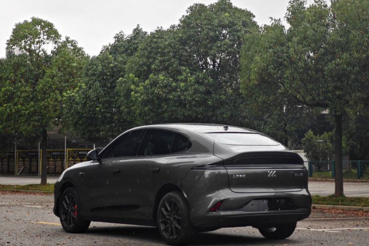 Used IM LS6 2023 Max Standard Edition Exterior 4