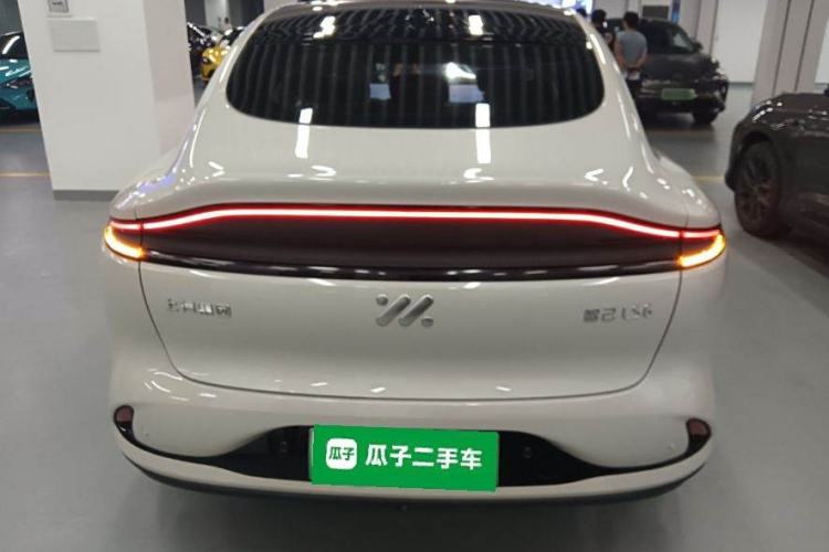 Used IM LS6 2023 Max Standard Edition Exterior 4