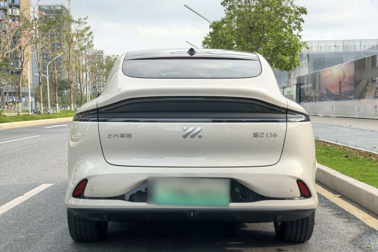 Used IM LS6 2023 Max Standard Edition Exterior 4
