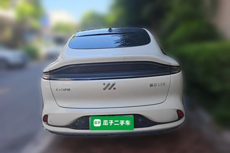 Used IM LS6 2023 Max Standard Edition Exterior 4
