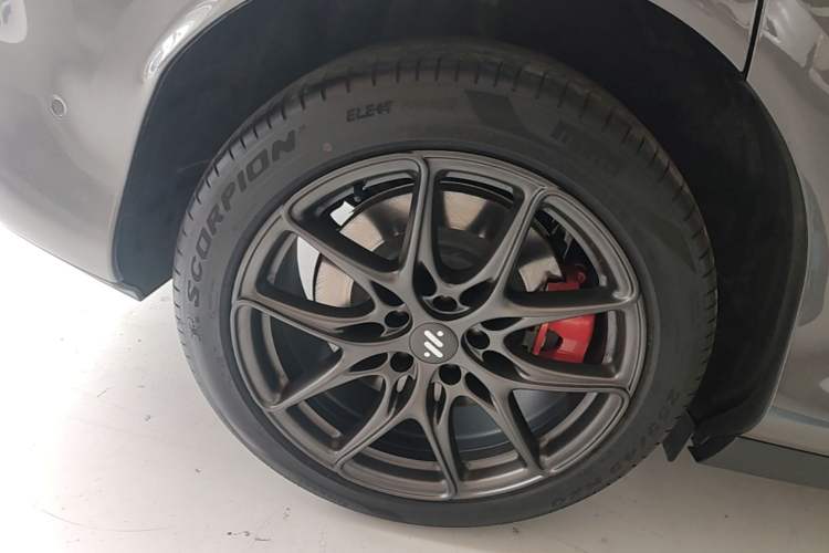 Used IM LS6 2023 Max Standard Edition Exterior 5