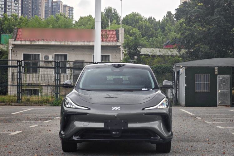 Used IM LS6 2023 Max Standard Edition Exterior 5
