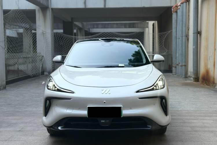 Used IM LS6 2023 Max Standard Edition Exterior 5