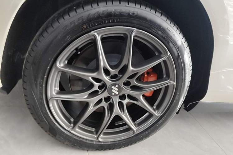 Used IM LS6 2023 Max Standard Edition Exterior 5