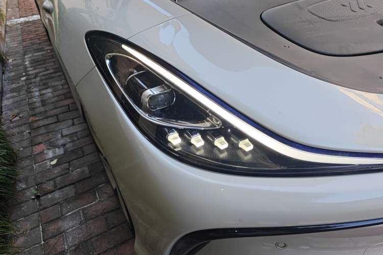 Used IM LS6 2023 Max Standard Edition Exterior 6