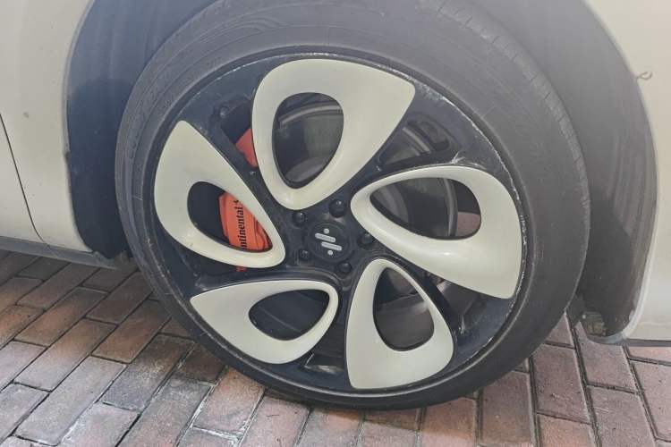 Used IM LS6 2023 Max Standard Edition Exterior 7