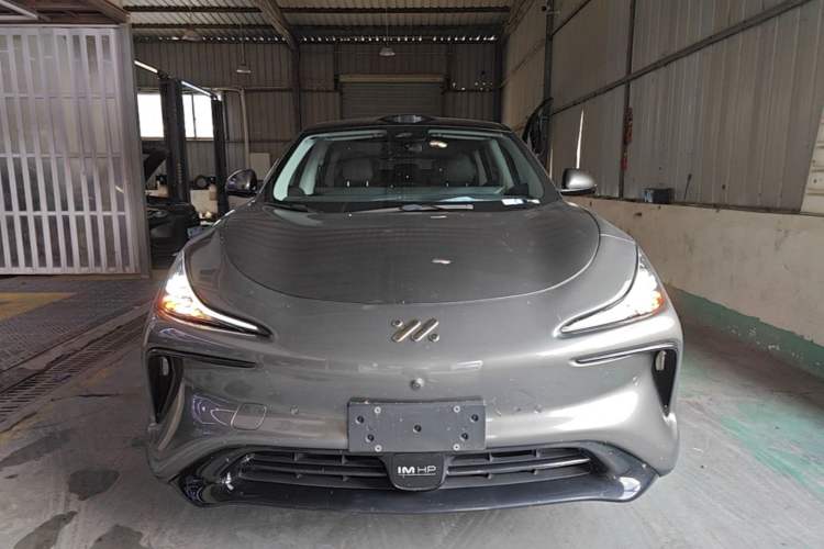 Used IM LS6 2023 Max Standard Edition Front