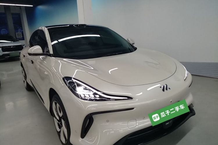 Used IM LS6 2023 Max Standard Edition Front Right 45 Deg