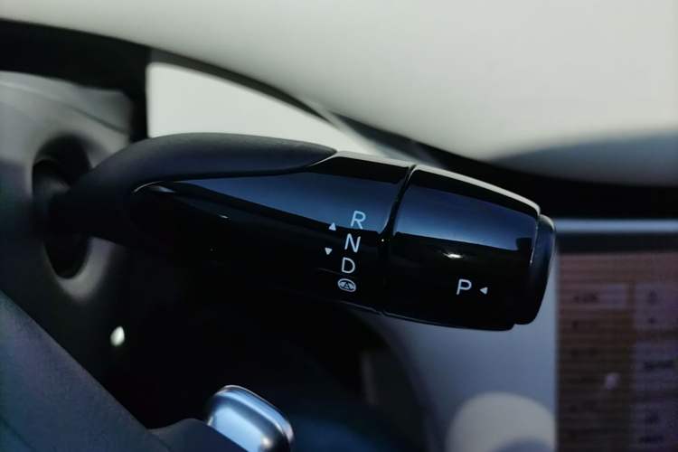 Used IM LS6 2023 Max Standard Edition Gear Lever