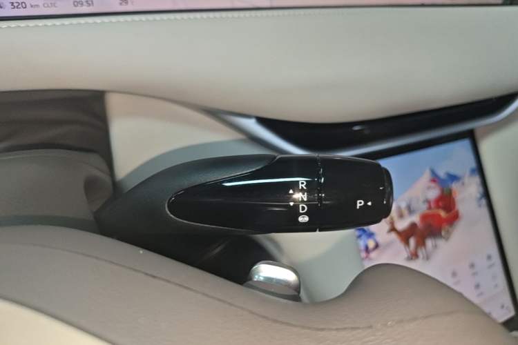 Used IM LS6 2023 Max Standard Edition Gear Lever