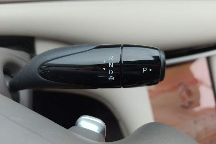 Used IM LS6 2023 Max Standard Edition Gear Lever