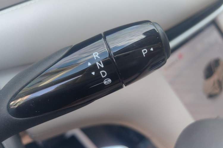Used IM LS6 2023 Max Standard Edition Gear Lever