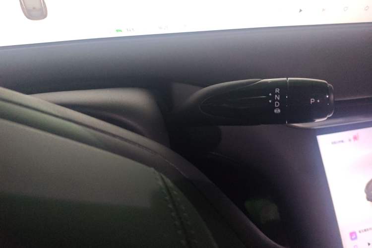 Used IM LS6 2023 Max Standard Edition Gear Lever