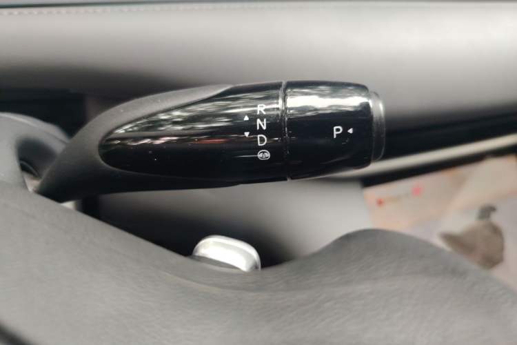 Used IM LS6 2023 Max Standard Edition Gear Lever