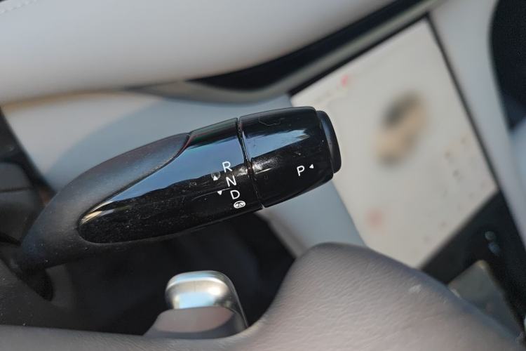 Used IM LS6 2023 Max Standard Edition Gear Lever