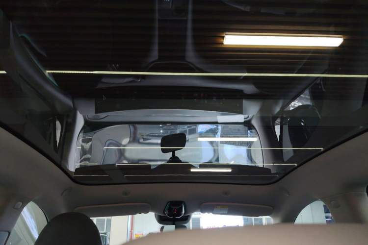 Used IM LS6 2023 Max Long-Range Version Headliner