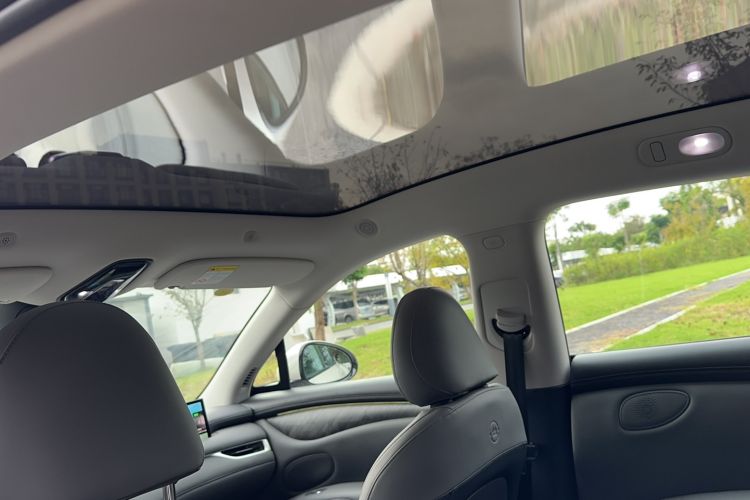 Used IM LS6 2023 Max Long-Range Version Headliner