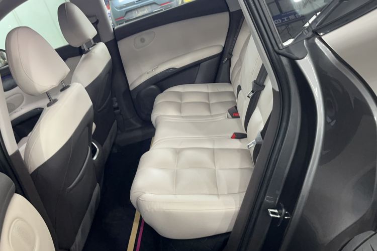 Used IM LS6 2023 Max Standard Edition Interior 1