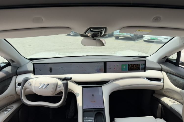 Used IM LS6 2023 Max Standard Edition Interior 2