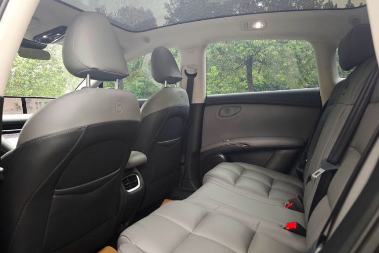 Used IM LS6 2023 Max Standard Edition Interior 2
