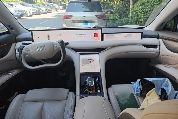 Used IM LS6 2023 Max Standard Edition Interior 2