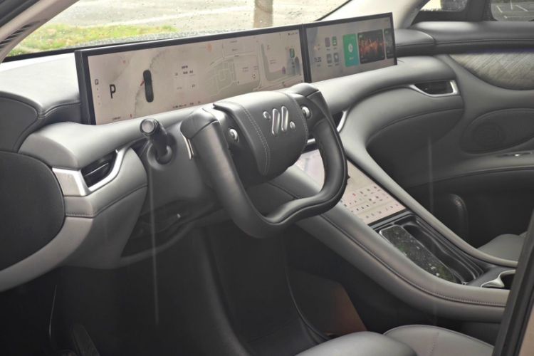 Used IM LS6 2023 Max Standard Edition Interior 3