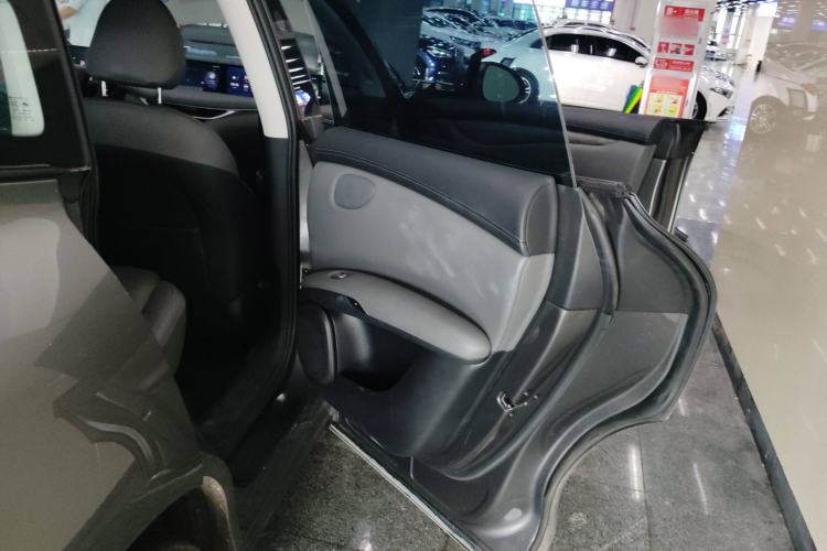 Used IM LS6 2023 Max Standard Edition Interior 3